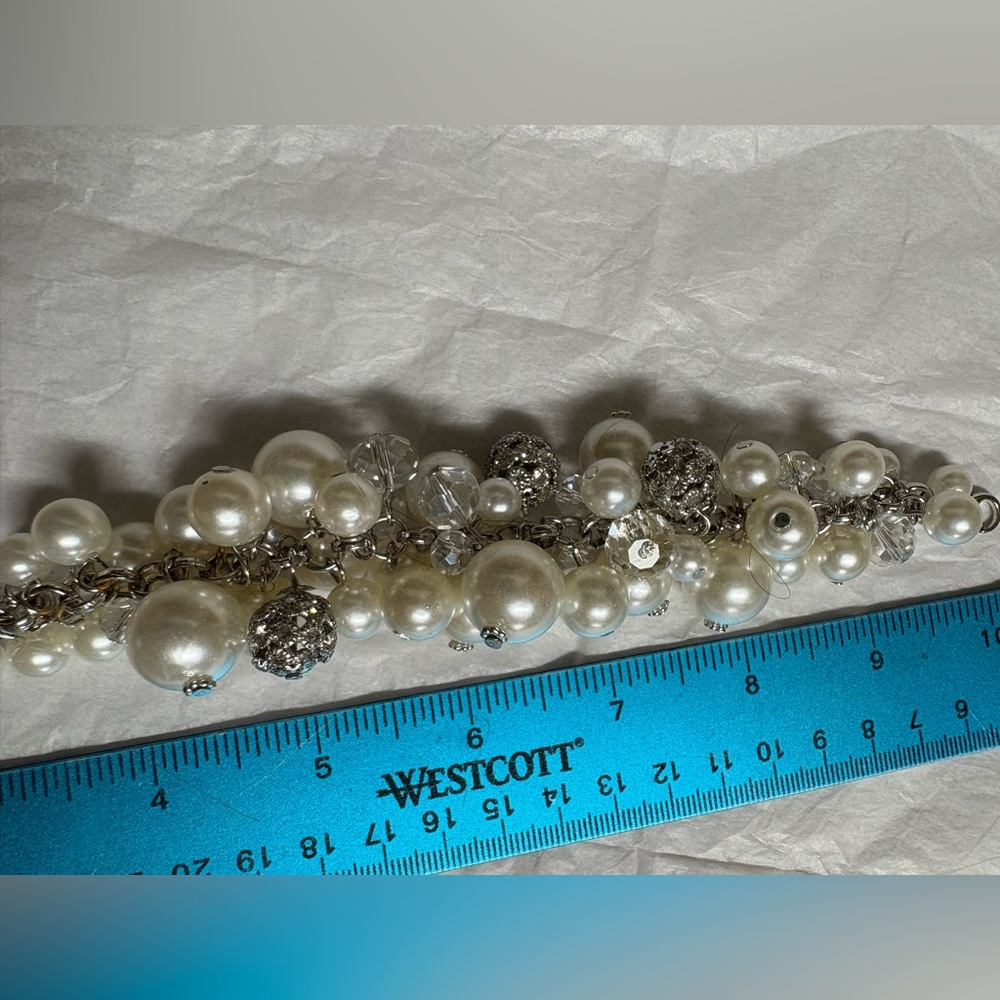 Pearl Bracelets - Picture 2 of 4